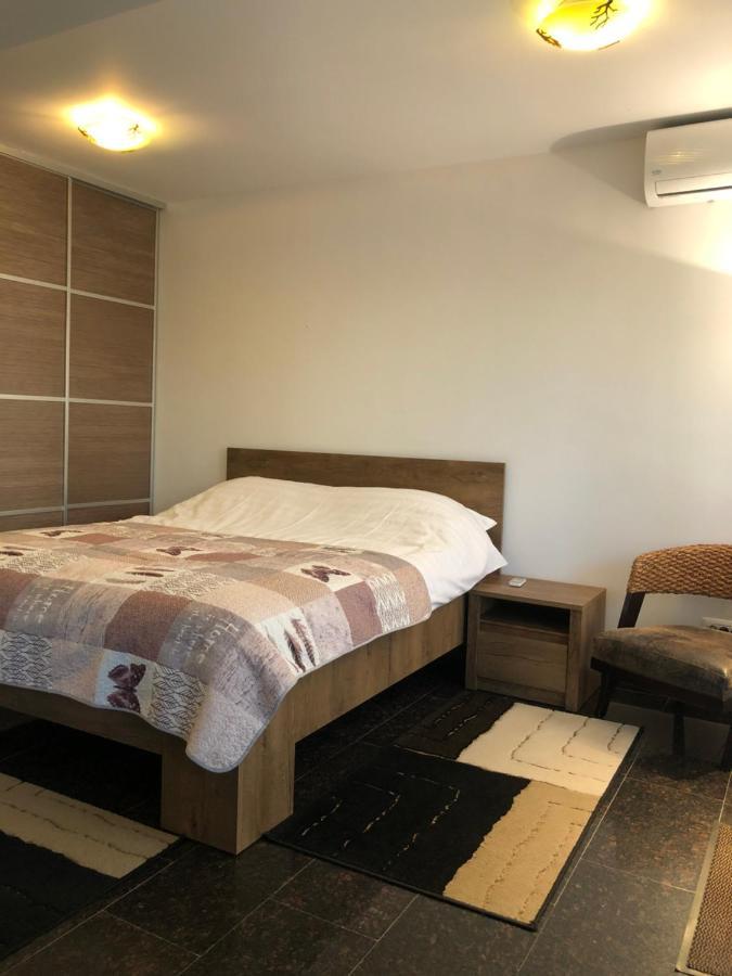 Studio Bukarest Kültér fotó