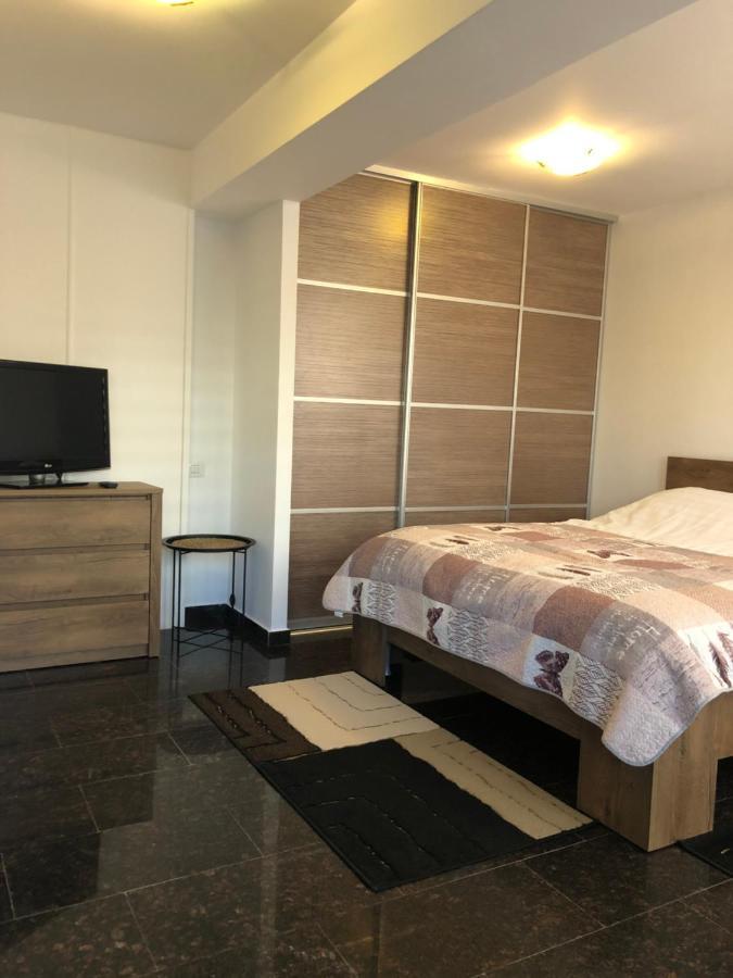 Studio Bukarest Kültér fotó